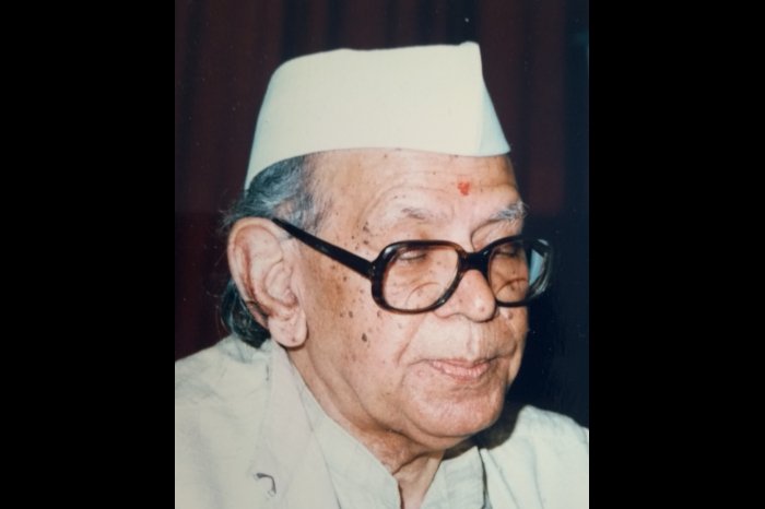 विष्णु प्रभाकर के संस्मरणों में साहित्य मनीषियों की अद्भुत दास्तानें